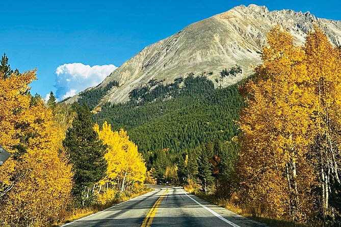 Alpine lake in the North American Rocky Mountains